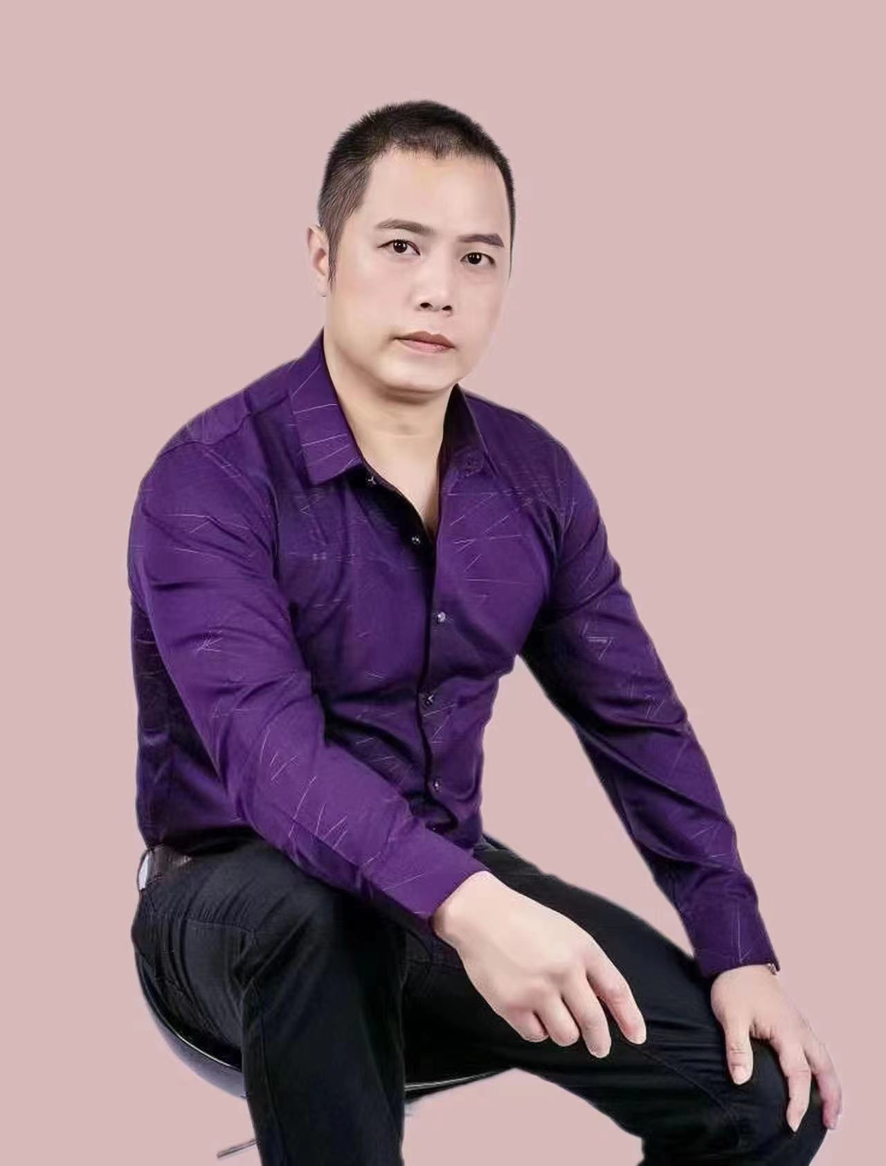 李卓航照片.jpg